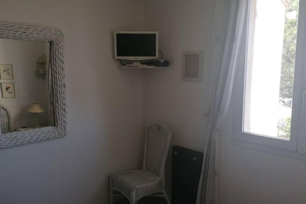 Appartement Tres Agreable Fréjus Екстериор снимка