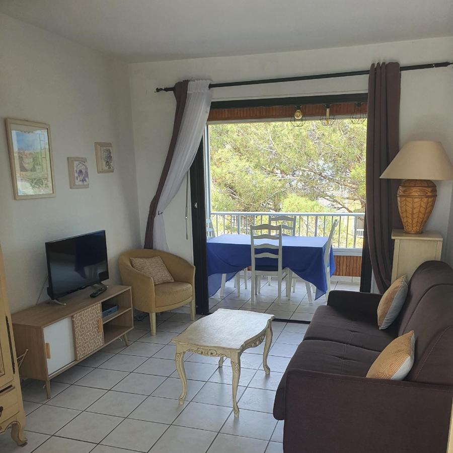 Appartement Tres Agreable Fréjus Екстериор снимка